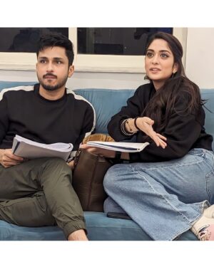 Tanya Maniktala Instagram - Prepping or pretending to prep, what do you think? 🤓🎥