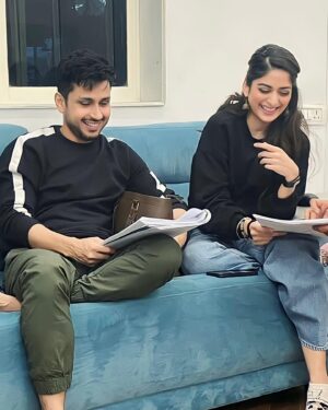 Tanya Maniktala Instagram - Prepping or pretending to prep, what do you think? 🤓🎥