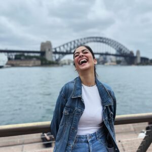 Tanya Maniktala Instagram - Swipe to see me finally being able to (barely) open my eyes while I laugh

Happiest around @sanyamaniktala