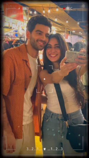 Tanya Maniktala Instagram - Just @tanyamaniktala and @danesh.razvi getting candid at @thelilflea ! 😍🫶🏻
Groove to the tunes of #DilHaareya, now playing on all major music streaming platforms

@arijitsingh @viviannrichard @junoversse @dharma2pointo

#Saregama #SaregamaMusic #SonsgbySaregama #ArijitSingh #Music #Explore #Feature #Bollywood

Bollywood, Arijit Singh, Dil Haareya, love