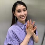 Tao Tsuchiya Instagram – .
東京国際フォーラムで
「いしかわ伝統工芸フェア２０２４」が
開かれていると聞きました。
でも、今日までだった…！！！行きたかった！！！
輪島塗の漆器店のうち９店舗が
出店なさったそうです。
私は使った感想しか伝えることが出来ないけれど
輪島塗には素晴らしい魅力がたくさんあると同時に
本当に実用品なので、
この魅力を少しずつでも伝えていきたいと
心から思います。
.
今日、私は
初めて経験する状況での撮影だったのですが
予想していた以上に
心に迫るものがありました。
役としても自分自身としても
この実感を心に刻んで生きようと思います。
.
そんな日に、
信じられない出来事が…！
このことをお話出来る日は来ないかもしれないけれど
ほんの数分（もなかったかもしれない）が
人生の中の特別な時間になりました。
神様のプレゼントだったのかもしれないな…
本当にありがとうございました！！！
これからも踏ん張ろう。
.
14日のイベントのことを書きたいのですが
なんだか慌ただしくしているので
もう少し待っていただけたら。
今日のお知らせも
時間ギリギリになってしまいましたが、
今日、2月18日の夜９時からオンエアの
#日本テレビ 系列「 #行列のできる相談所 」に
#映画マッチング チームとして出演します。
#佐久間大介 ( #SnowMan )さんと
ご一緒させていただきました！！！
まずは、
ぜひぜひぜひ！！！観ていただけたら嬉しいです！
ちょっとおなかがすくかもしれません…
.
今回の衣装は、こちら。
本当にありがとうございました！
outfit @ujoh.official 
accessories @blanciris_official 
@hpfrance_official