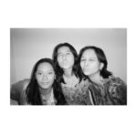 Tara Basro Instagram - Kira2 yang seru kalau kita bertiga main film apa yaa 🤪