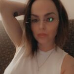 Taryn Manning Instagram - I’m such a poser 💋so pay attention cause it’s how they react when you call them out or when you call it as you see it 🤷‍♀️ #heart #bifocals #nerd