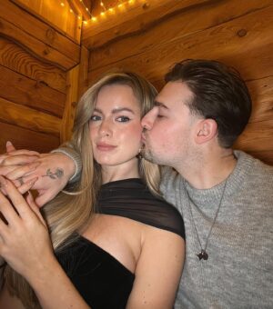 Tasha Ghouri Instagram - Soft love 🤍🌹