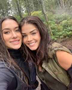 Tasya Teles Instagram - Being an actor is weird. You work alone at home, memorizing lines, becoming different people in the privacy of your own space, putting it on tape — then book a role and all of a sudden you’re working with a team that quickly becomes family. These muddy days in the trenches on #the100 will always be cherished as wild and beautiful days, that somehow flew by and became wild and beautiful memories. So excited to be at @Conageddon with this weekend with some of the kru, though we all can’t be together, I hold the most profound gratitude for the enormous cast, and teams of writers and crew members on set that kept us all together . @cw_the100. Featuring: @shelby.flannery @chuksta @elizajaneface @richardsharmon @jessicanoelleharmon @marieavgeropoulos @linzzmorgan @jrbourne1111 @elizajaneface @wildpip_morley