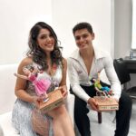 Tati Fernández Instagram - Así vivimos las primeras horas de @teleton_chile ,Felices por el premio 🕺🏻💃🏻 y por la experiencia ❤️. Hoy seguimos en la Quinta Vergara con más backstage de lo que se vive en el cierre de la Teletón. VAMOS CHILENOS ⭐️