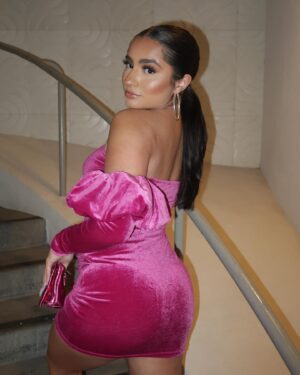 Tati McQuay Instagram - Obsessed with this look from the other night 🩷 @prettylittlething #PLTpartner 

Dress - sku code (CNG8123)