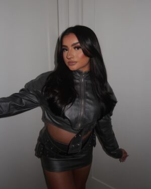 Tati McQuay Instagram - Tell me you don’t never wanna lose me 🩶 @prettylittlething #PLTpartner 

Jacket - sku code (CNG5403)
Mini Skirt - sku code (CNG5404)