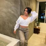 Tati McQuay Instagram - Alexa play ‘Big Difference’ by Nicki Minaj 💸 @prettylittlething #PLTpartner Top - sku code (CNG7240) Pants - sku code (CNG8769)