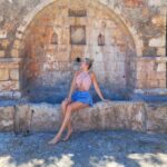 Tatiana-Laurence Delarue Instagram - Petit déjeuner traditionnel, tomates, fêta, Olives.... Divin by @paulmariecrete Puis🩴🩴🎒 départ pour découvrir les charmants villages de #crete aux pierres sublimes, aux arbres magiques, au ports tellement charmant, aux habitants souriants et dune douceur sincère, aux sons et couleurs poétiques... Déjà sous le charme...💁🏼‍♀️ Suivez-moi dans mes aventures 🌺 👶🏽💭❣️ #crete #grece #travel #holiday