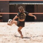 Tatiana Dias Instagram - só pra dizer que esse final de semana tem campeonato e eu quero saber quem ta pronto pra torcer pra mim? ⚽️ O @lskcup ta em casa @praiana__sp 😬 ( a última foto é o pódio de sábado) 🏆