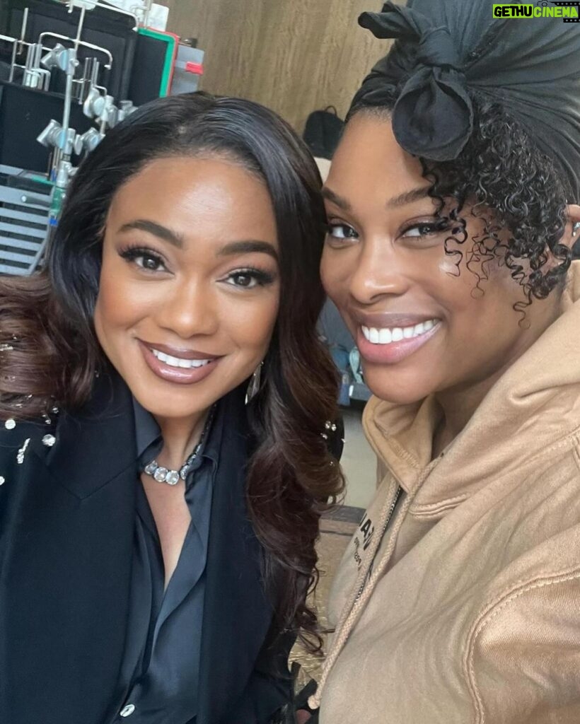 Tatyana Ali Instagram - Things @jennbennettmakeup did: THAT! Thank you so much for the @abbottelemabc glam!!