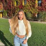 Taylor Mega Instagram - Weekend in Piemonte 🧡💛 Dove mi consigliate di andare per il prossimo weekend? 🫶🏻