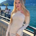 Taylor Mega Instagram - Don’t try to change me in any way… 😘💕 Dress @revolve