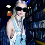 Taylor Momsen Instagram - Studio nights with @theartistsg 📸 #5