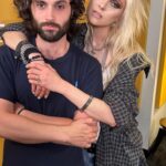 Taylor Momsen Instagram - Repost from @podcrushed • Our episode with @taylormomsen is out now!!! Recorded pre SAG-AFTRA strike, it’s a special one because Taylor & Penn hadn’t seen each other in over 10 years! Go listen anywhere you get your podcasts 🎧 #podcrushed #taylormomsen #pennbadgley #theprettyreckless