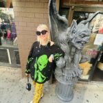 Taylor Momsen Instagram - Getting ready with the gargoyles for 🎃🎃🎃