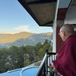 Tenzin Gyatso Instagram - HHDL looking out at the view of mount Kanchenjunga in the early morning from his room in Gangtok, Sikkim, India on December 14, 2023. Photo by Ven Tenzin Jamphel #dalailama
