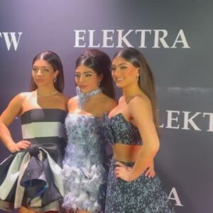 Teresa Giudice Instagram - Walking in NY Fashion week @estradatwins @jesusestrada @_giagiudice @milania.ggiudice @audrianag_ @louie.ruelas ❤️❤️❤️❤️#fashionweek #proudmama #giudicegirls #myloves