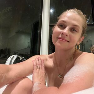 Teresa Palmer Thumbnail - 25.1K Likes - Top Liked Instagram Posts and Photos