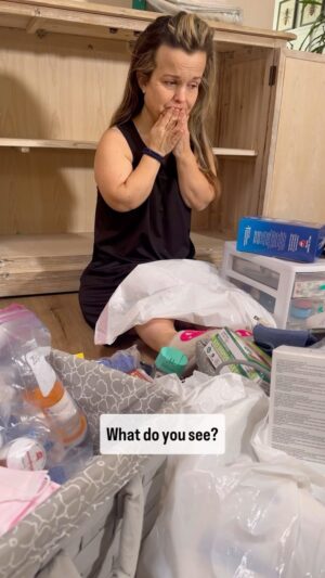 Terra Jolé Instagram - Clean with me on a rainy day! Part 2 of the cabinet clean out!  Feels good to let go of what’s no longer needed in my life. 🫶🏻🤟🏼 #clean #organization #cleaning #cleanhome #cleanhome