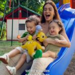 Thaila Ayala Instagram - Mãe que aquece, que acolhe, que vibra, que guia, assim como minha mãe foi para mim essa é a mãe que eu quero ser para os meus filhos, hoje e sempre. E é muito reconfortante saber que tenho aliados de confiança como @Novalginaoficial que Age rápido* e dura por horas**¹, para que eu sempre possa iluminar a vida dos meus filhos. E você, me conta aqui nos comentários uma história marcante com a sua mãe usando a hashtag #MinhaMaeMeuSol 💚 #publicidade NOVALGINA®️ (dipirona monoidratada). Indicação: analgésico e antitérmico. M.S.: 1.8620.0018. O USO DO MEDICAMENTO PODE TRAZER ALGUNS RISCOS. Leia atentamente a bula. SE PERSISTIREM OS SINTOMAS, O MÉDICO DEVERÁ SER CONSULTADO. Maio/2024. MAT-BR-2402046. 1- Bula Novalgina - profissional de saúde. *Início de ação de 30 a 60 minutos. **Novalgina tem ação por até 6 horas.