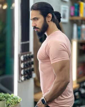 Thakur Anoop Singh Instagram - Sharp, focussed and ready to give it all this 2024 🔥