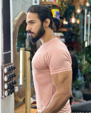 Thakur Anoop Singh Instagram - Sharp, focussed and ready to give it all this 2024 🔥