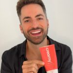 Thales Bretas Instagram – Vim aqui compartilhar com vcs um dos meus maiores aliados pro cuidado com a e pele aqui na Austrália: Calming Body Cream, de @creamyskincare . Eu trago comigo pra onde vou, porque eu e meus filhos temos o hábito (importante!) de passar um bom hidratante  diariamente, logo após o banho! E o Calming Body Cream tem a vantagem de ser bem hidratante, melhorando imediatamente os sintomas de pele sensível e ressecada, como coceira e descamação. Ainda te protege de fatores externos, como a poluição e variações do clima (frio/seco, quente/úmido, etc). Também amo usar depois de um dia de sol, ou de um banho mais quentinho no inverno! 

Quem aí também tem esse hábito saudável de um bom creme hidratante depois do banho?☝🏻🫶🏻

#ad