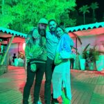 Thales Bretas Instagram - Um #TBT recente pra agradecer ao @ricardobrautigam pelo festival Rock da Montanha @rockthemountain , o melhor de todos os festivais! Pude ver grandes ídolos, encontrar amigos, estar em família e ainda me conectar com a natureza! Melhor impossível! Obrigado @leomarcal e @eumarthinha pelo convite. 📸 com Marieta do querido @reginaldofoto