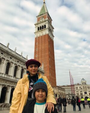 Thalita Latief Instagram - freezy venice italy 🇮🇹 
•
#unconditionallove 
#tatellogemaz