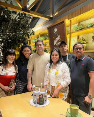 Thalita Latief Instagram - Rei’s day 🤗 
Happy Birthday 🤍😘
•
We’re celebrating our birth day in the same month 🥳
That’s why December is our favorite month 😇
•
#happy #grateful #blessed
#alhamdulilah #happybirthday