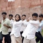 Thamizh Selvi Instagram - He’s here to rise and roar 🔥 #PAARAa from INDIAN 2 is OUT NOW 🔥❤️‍🔥 #Indian2 🇮🇳 @ikamalhaasan @shanmughamshankar @anirudhofficial @shruthika.samudhrala @lycaproductions @redgiantmovies_ Dancers : @prasanth_dancer_ @mani____official.__ @tajdancer @kows_jaffiee.__ @shyamganeshhere Videographer: @dheepu_dj