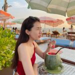 Thanwaporn Nasombat Instagram - บักแตงโมปั่นร้านหนิคือที่สุด 🍉