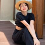 Thanwaporn Nasombat Instagram - คิดถึง 40 องศา ที่ไทยแล้ว 😂☀️ #นะโมจะเที่ยว