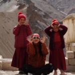 Thanwaporn Nasombat Instagram - นะโมอินอินเดีย ภาพแรก ถ่ายรูปกับเณร 🙏
