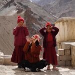 Thanwaporn Nasombat Instagram - นะโมอินอินเดีย ภาพแรก ถ่ายรูปกับเณร 🙏