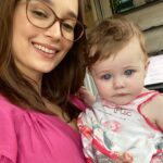 Thays Gorga Instagram - Brincando de boneca… pensa se eu aguento uma lindeza dessas?! Coisa mais lindica dessa vida @kayla_meirelles @silmarameirelles