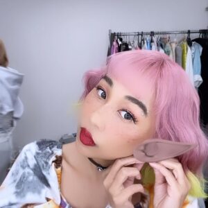 Thelma Aoyama Instagram - new hair new me🩷💚毛先に黄緑いれたよ!!
新しく始まる番組の収録どきどき
