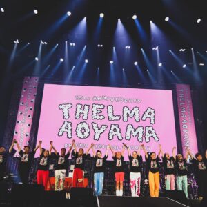 Thelma Aoyama Instagram - 🍙BUDOUKAN ONIGIRI FES.PART5🍙
アンコール
M19: 世界の中心 feat. @mmkemio @fuwa876 
M20: なんだかんだ
-みんなからのサプライズケーキ😭❤️-
M21: SMILE AGAIN

愛でいっぱいだった武道館。
立つのに15年かかった武道館。
最高に楽しかった武道館。
新たな目標が出来た武道館。

みーーーーんなみーーーーーーーーーんな本当にありがとう。最高な1日だった❤️!!
一生忘れないよ。またどこかで:)