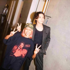 Thelma Aoyama Instagram - Shin,
I've been writing this letter for days now because I've realized that no words will be perfect enough to express how truly touched and proud I am of you.
Please know that your love you spread, your courage, your strength you give, your vulnerability you share will always be my (our) LIGHT.
 ‘you’ truly make the world a better place. 

真ちゃんはいつも周りのみんなやファンの皆さんの事を常に愛を持って考えてきたからこそ、あの会場、みんなからの言葉が、愛に溢れていた。そんな素敵な瞬間に立ち会えた事が凄く幸せだったし誇りに思う。

どんな人生も必ずいろんな選択肢があり、
生きていれば光がある。そう信じたいし、そう思える1日だった。
本当にありがとう。

これからも思いっきり
「一緒に生きていこう!!」

真ちゃんが居る人生ってうちらなんて幸せなの!!! ❤️❤️❤️

I’ll be here for you every step of the way!! Love you!!