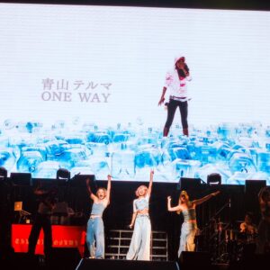 Thelma Aoyama Instagram - 🍙BUDOUKAN ONIGIRI FES. PART1🍙
M1: マダバカ
M2: ONE WAY
M3: 何度も
-MC-
M4: Poppin’ feat. @miliyahtokyo 
M5: サマーラブ feat. @redrice134 
❤️❤️❤️