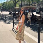 Theo Rose Instagram - Asta mai numesc si eu viață. Am fugit la Paris doua zile. Am vazut The Eras Tour aseara dar despre asta va povestesc intr-o postare separat. Sunt pentru prima data aici. Vad locuri pe care le-am intalnit in carti si Anghel si-a dat silinta sa am niste poze de aratat😂