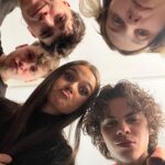 Theo Rose Instagram - Am facut piesa cu dragutii astia♥️ E pe youtube si peste tot. @acoustic.boyz PULL UP!😍
