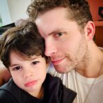 Thiago Fragoso Instagram - Meu chameguinho de cada dia… 💙🌟❤️ #sortegrande #maioramordomundo #paisefilhos #tintin