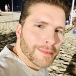 Thiago Fragoso Instagram - Lembrando alguns trabalhos desse ano de 2022! Teve reality, filme, show, novela… Teve muita coisa legal que eu fiquei feliz de trazer pra vocês! Pro ano que vem a intenção é fazer mais, maior e mais bonito. Obrigado a todos vocês que me acompanham e me realizam tanto nessa conexão que a gente tem. Tá acabando! Só vem 2023! #retrospectiva2022 #retrospectiva #musica #telenovela #reality #themaskedsinger #themaskedsingerbr #travessia #cinema #filme #ator #cantor #actor #singer #cantante #acting #greatvibes