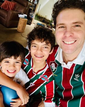 Thiago Fragoso Instagram - Saudações tricolores! 🙌🏼

#fluminense 
#libertadores #campeão