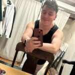 Thomas Sanders Instagram – Curves, Capes 🧛‍♂️, Collabs, Cabaret, Cakes, Capes 🏖️, Kids, Kicklines, Cutting Carbs, and Subsequently More Cake