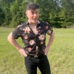 Thomas Sanders Instagram - A Handy Way to Check! 🔄 #comedy #relatable #guiltypleasure #aboutme