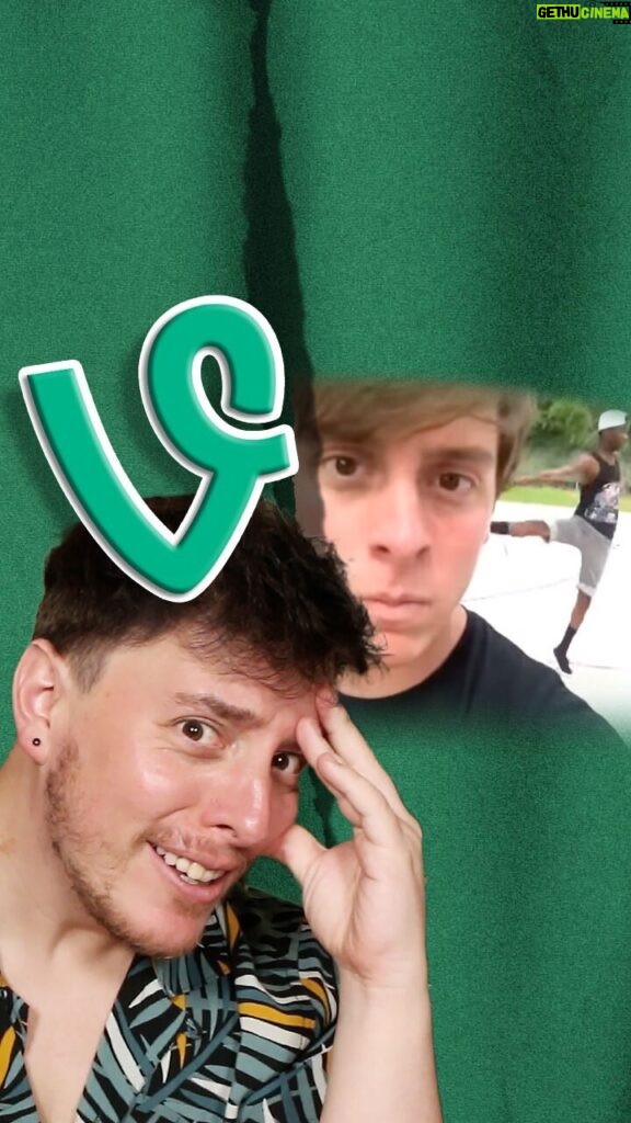 Thomas Sanders Instagram - NEW VIDEO: “Reacting to MORE Old Vines!” 📼 I forgot about some of these… Link to full video up in my bio! ☝️ #vine #vines #reaction #comedy #relatable #storytime